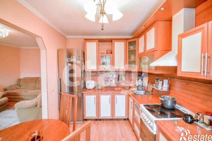 4-комн квартира проспект Победы, 90,  д. 90