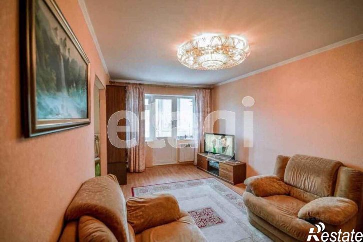 4-комн квартира проспект Победы, 90,  д. 90