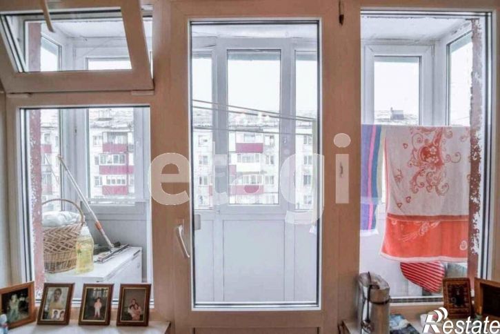 4-комн квартира проспект Победы, 90,  д. 90