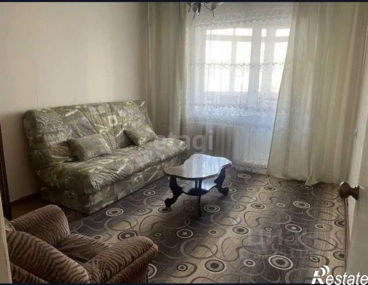 4-комн квартира ул Емельянова А.О., 33,  д. 33