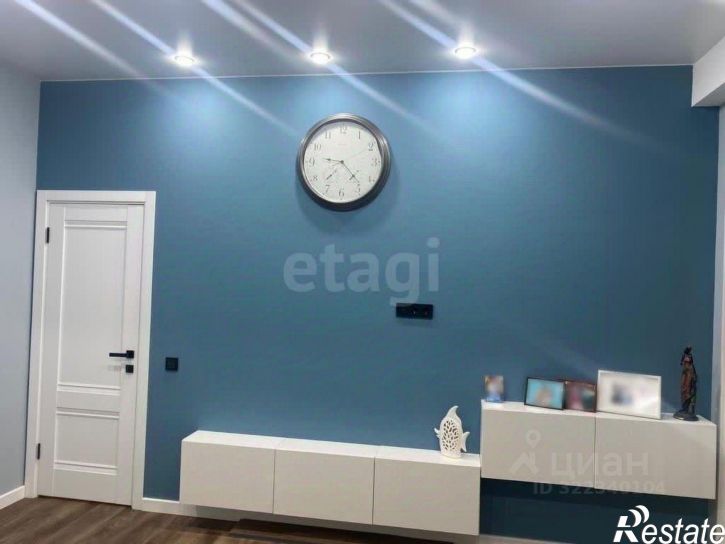 2-комн квартира улица Емельянова, 11А,  д. 11А