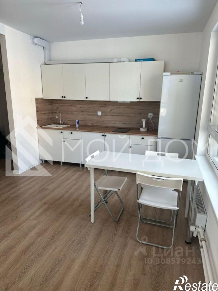 2-комн квартира улица имени Владимира Жириновского, 1,  д. 1