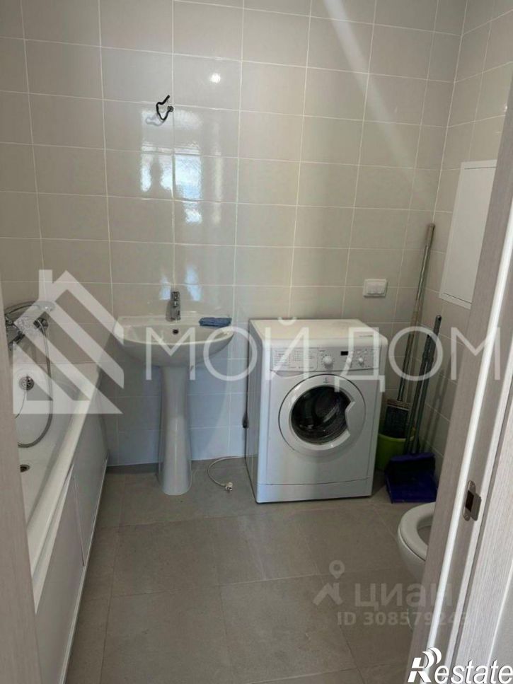 2-комн квартира улица имени Владимира Жириновского, 1,  д. 1