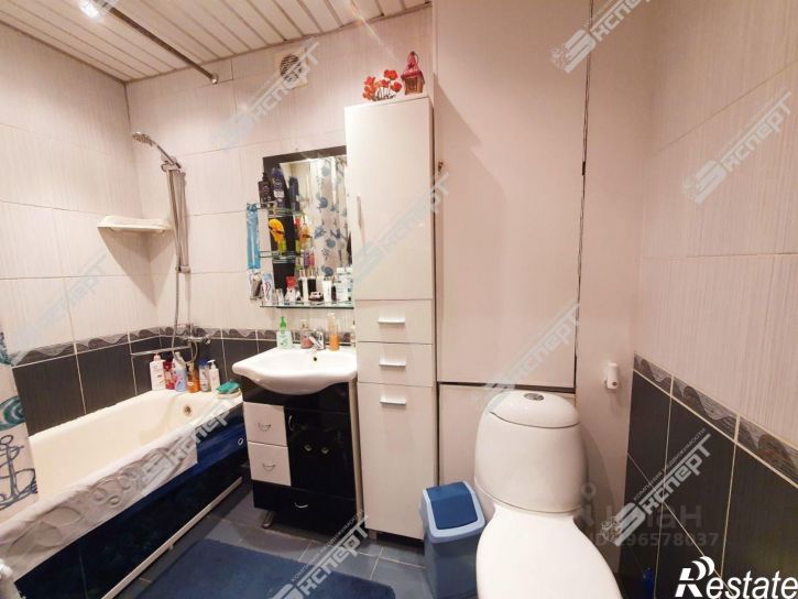 2-комн квартира ул Есенина, 12,  д. 12