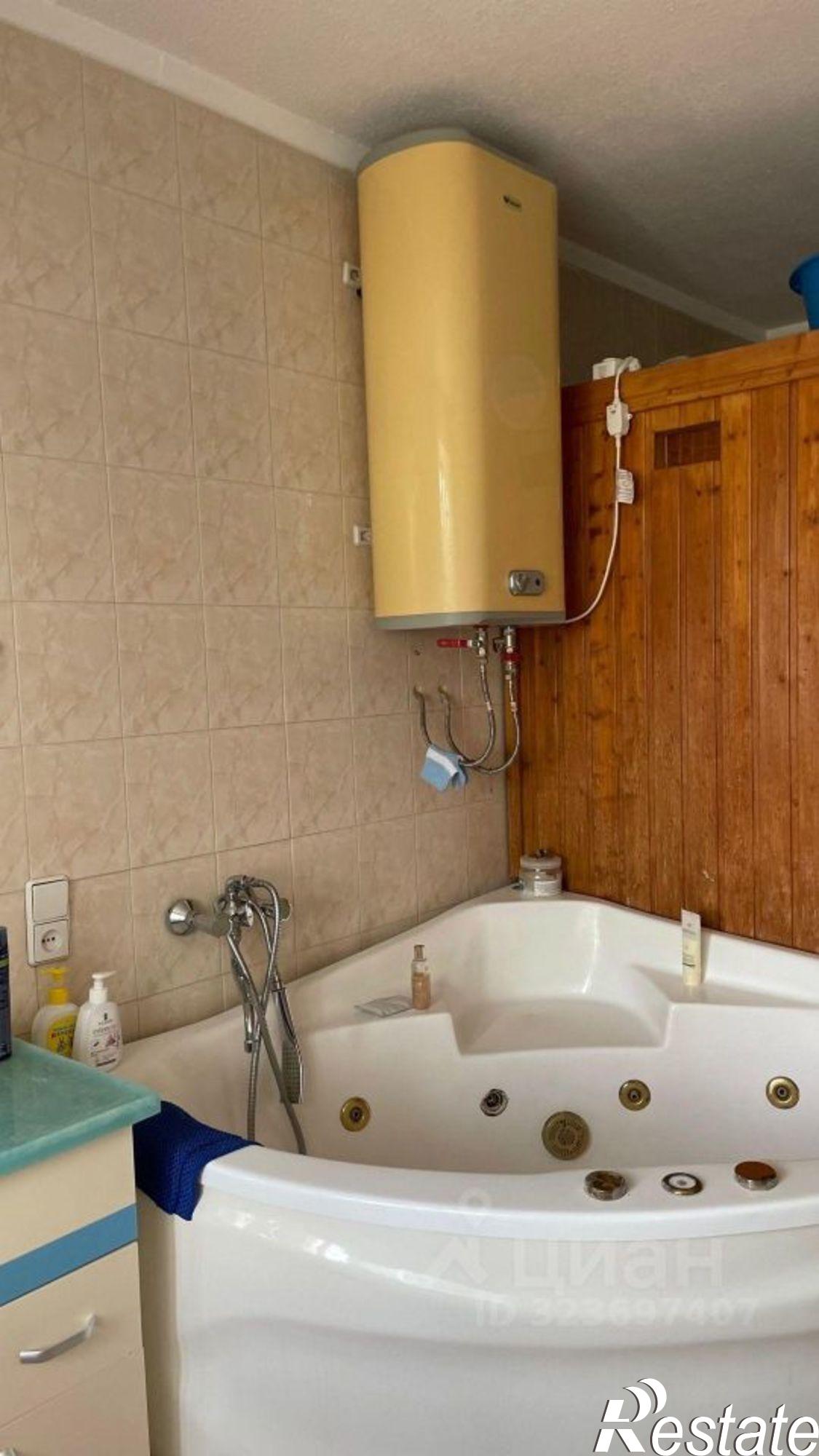 Сдать квартиру за 165 000 рублей на проспект Победы, 28