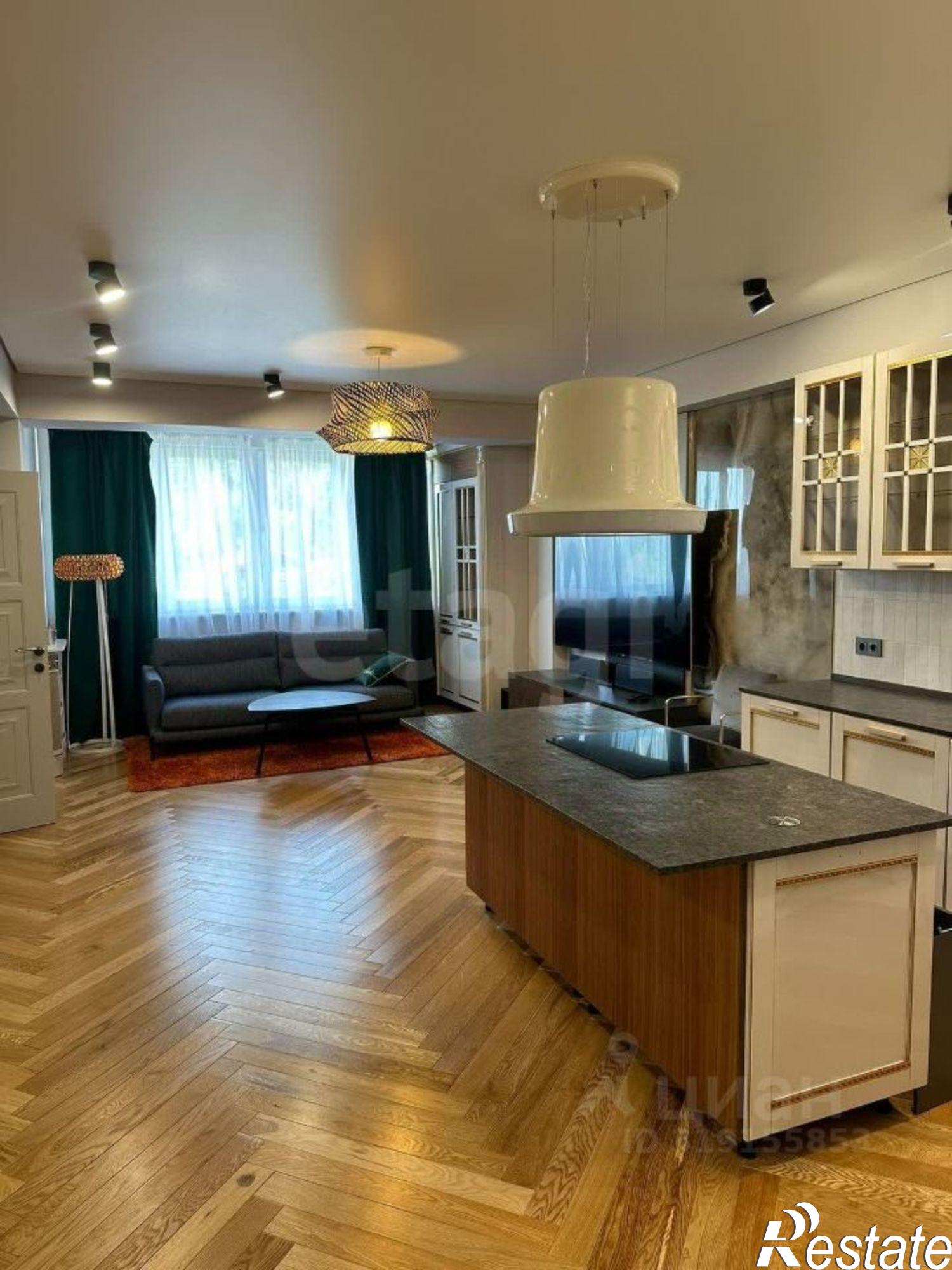 Купить квартиру за 35 000 000 рублей на Горная улица, 8 к4