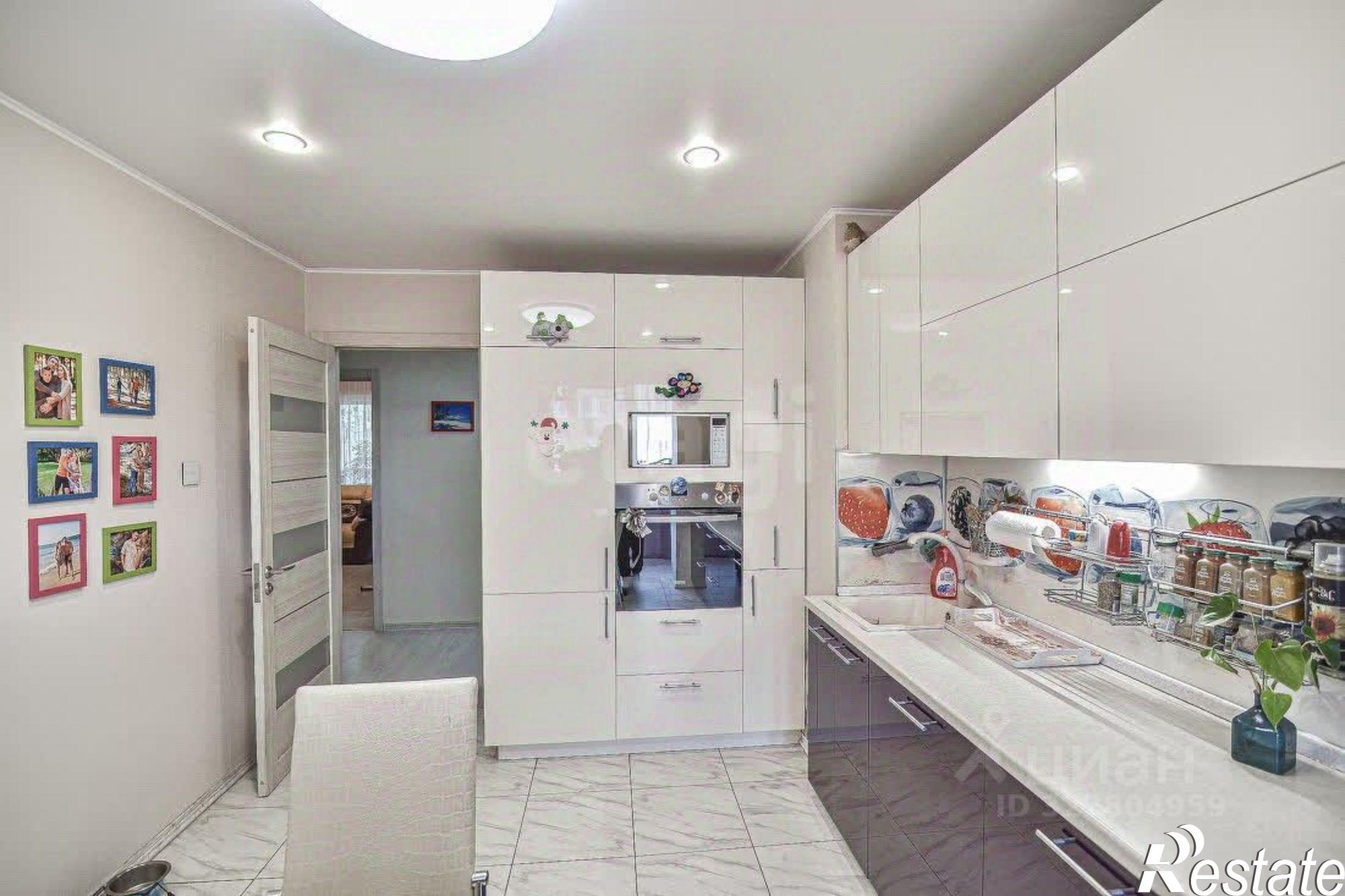 Купить квартиру за 13 700 000 рублей на улица Есенина, 9