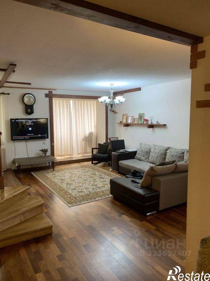 4-комн квартира проспект Победы, 28,  д. 28