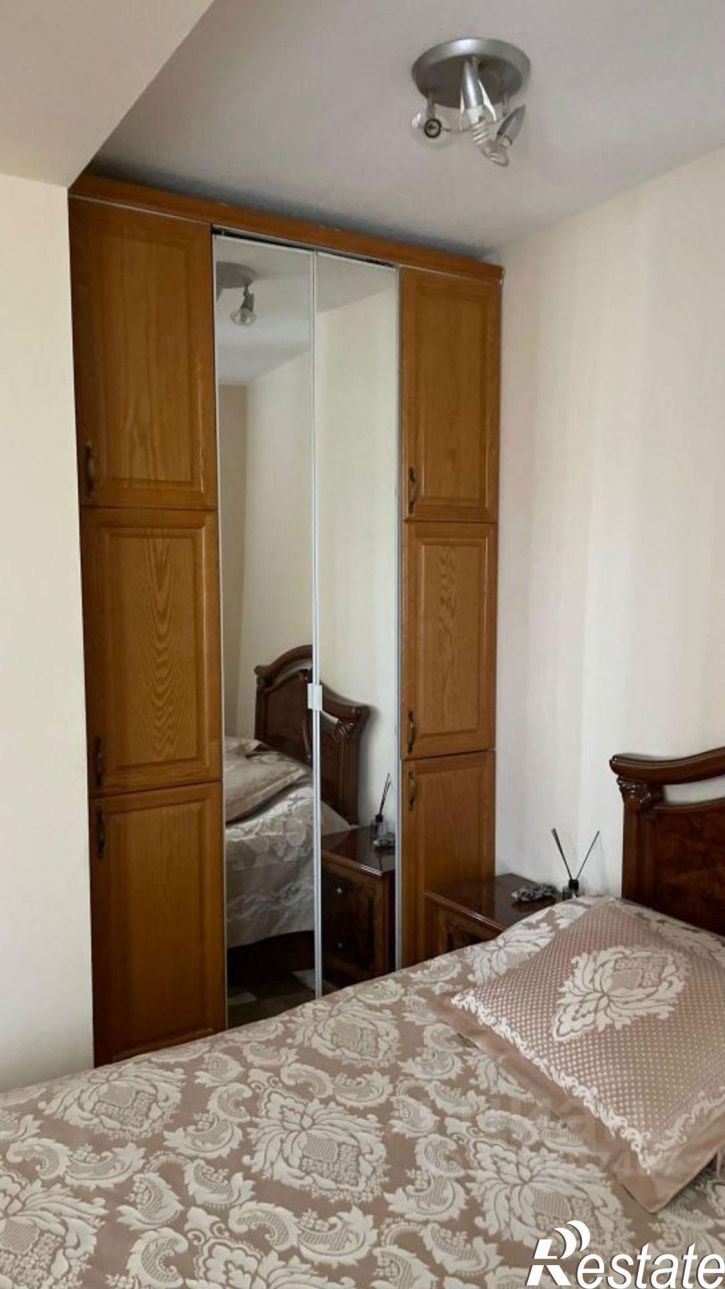 4-комн квартира проспект Победы, 28,  д. 28