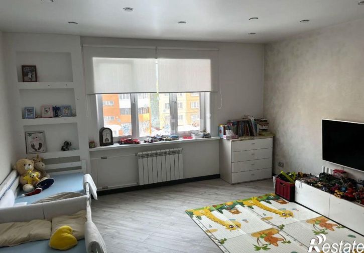 3-комн квартира улица Емельянова, 5,  д. 5