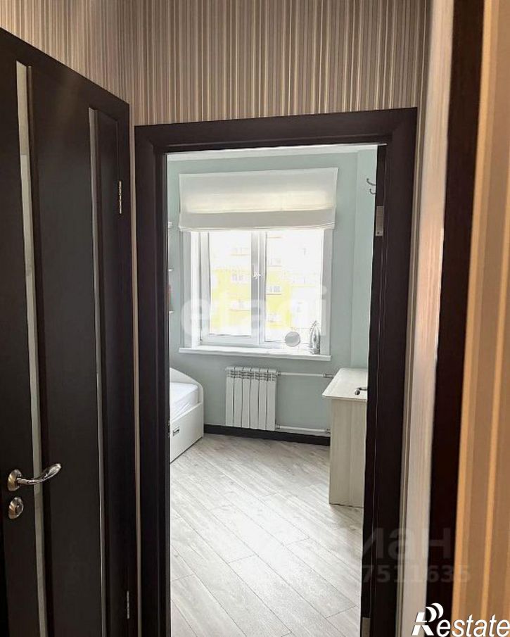 3-комн квартира улица Емельянова, 5,  д. 5