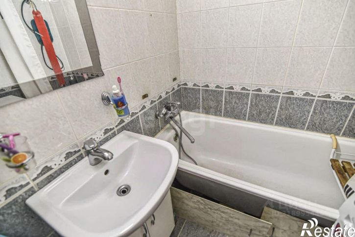 4-комн квартира проспект Мира, 375,  д. 375