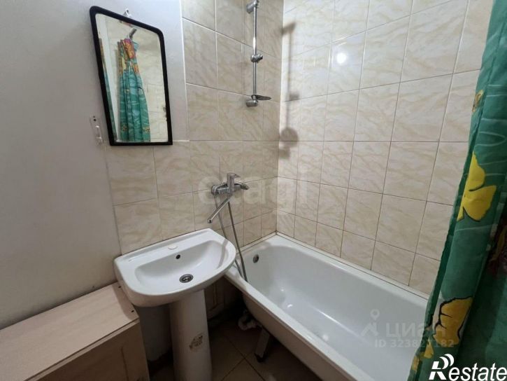 2-комн квартира Южно-Сахалинская улица, 97,  д. 97