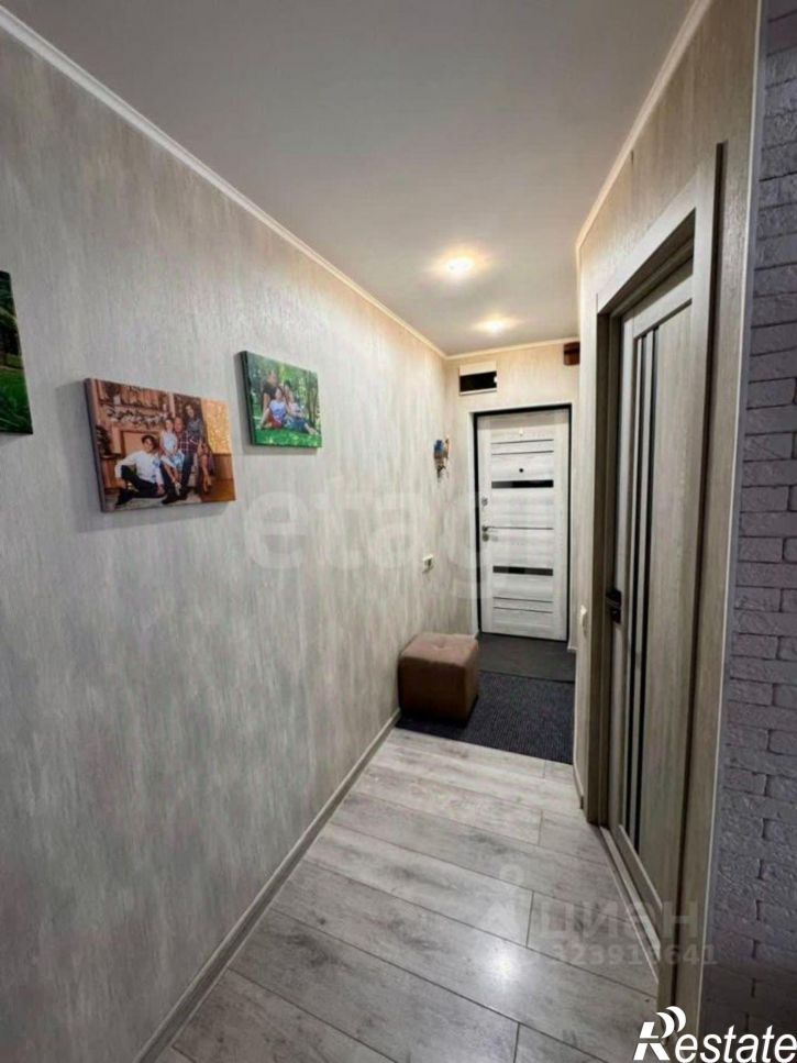 3-комн квартира улица Емельянова, 21,  д. 21