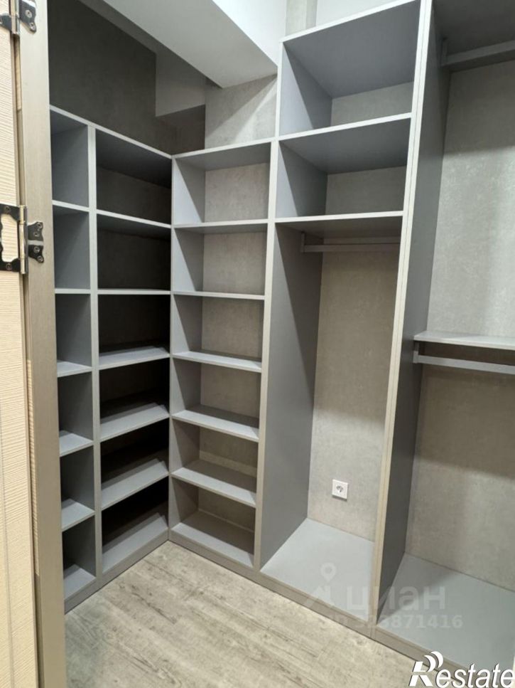 2-комн квартира пр-кт Победы, 11,  д. 11