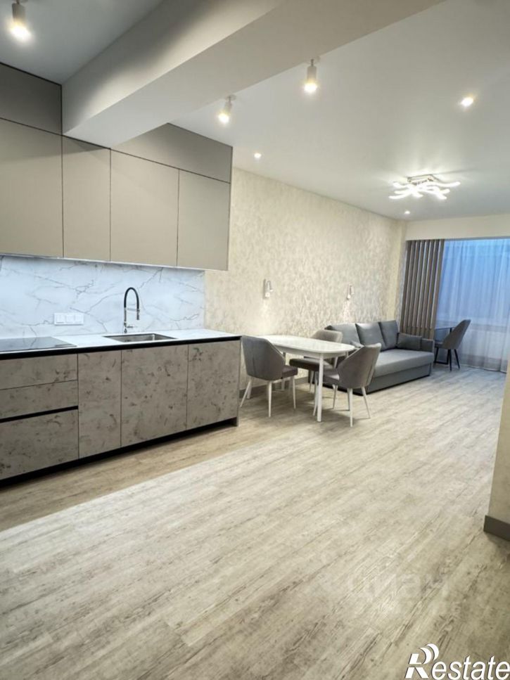 2-комн квартира пр-кт Победы, 11,  д. 11