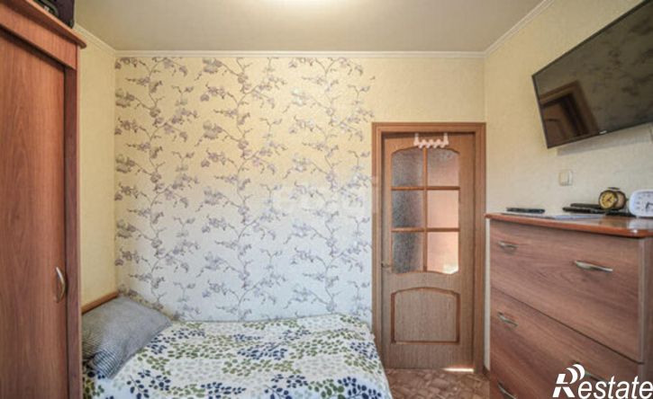 3-комн квартира улица Емельянова, 1,  д. 1