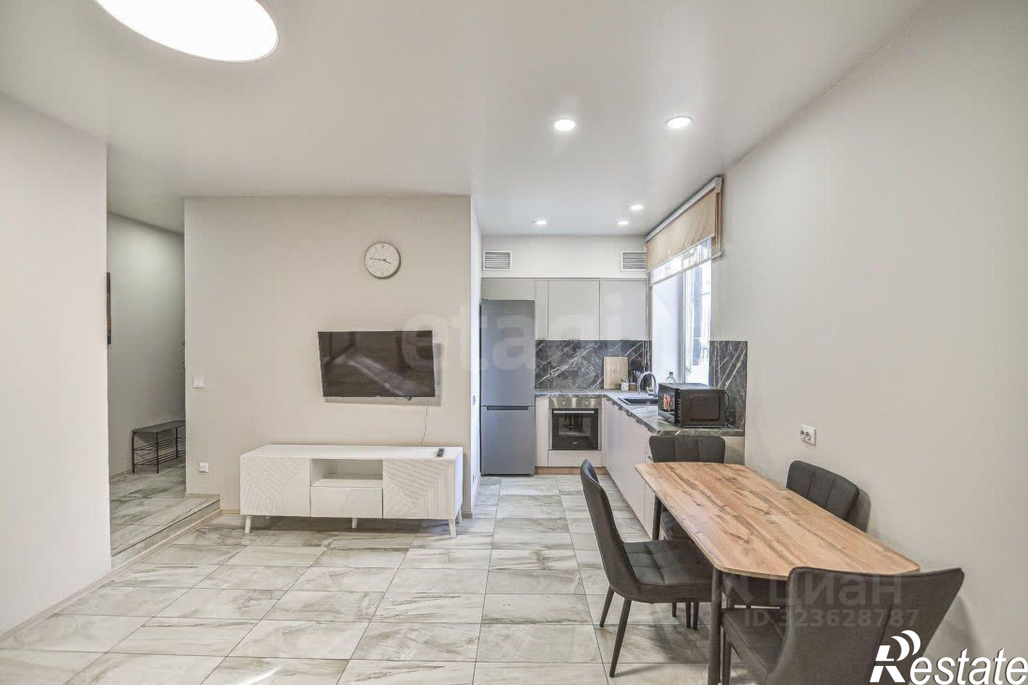 Сдать квартиру за 60 000 рублей на улица Чехова, 2А