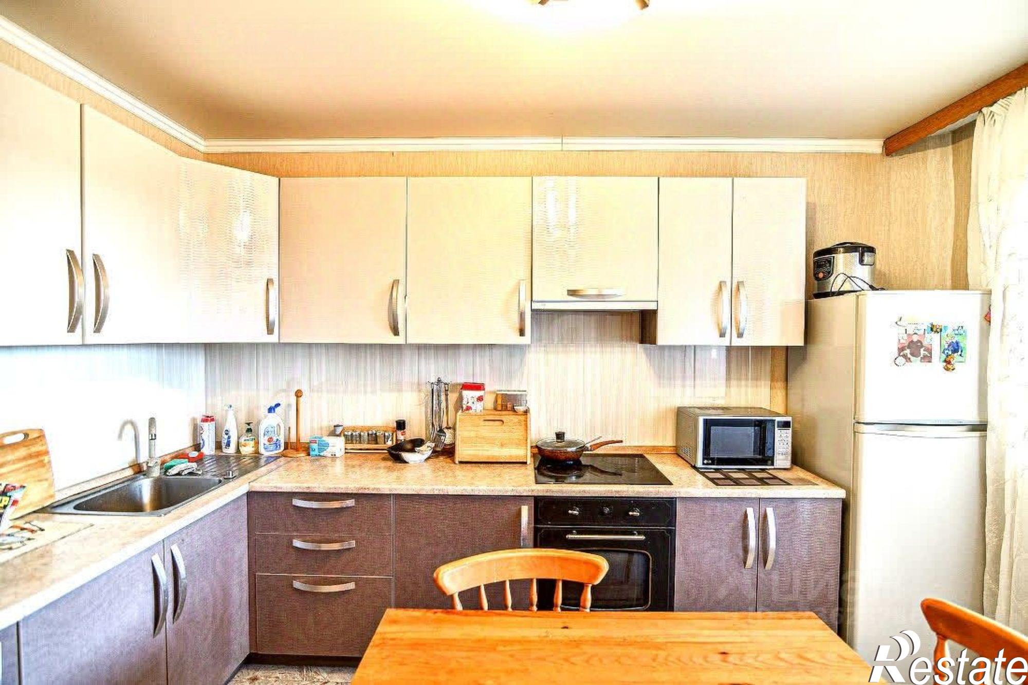 Купить квартиру за 7 350 000 рублей на Южно-Сахалинская улица, 6