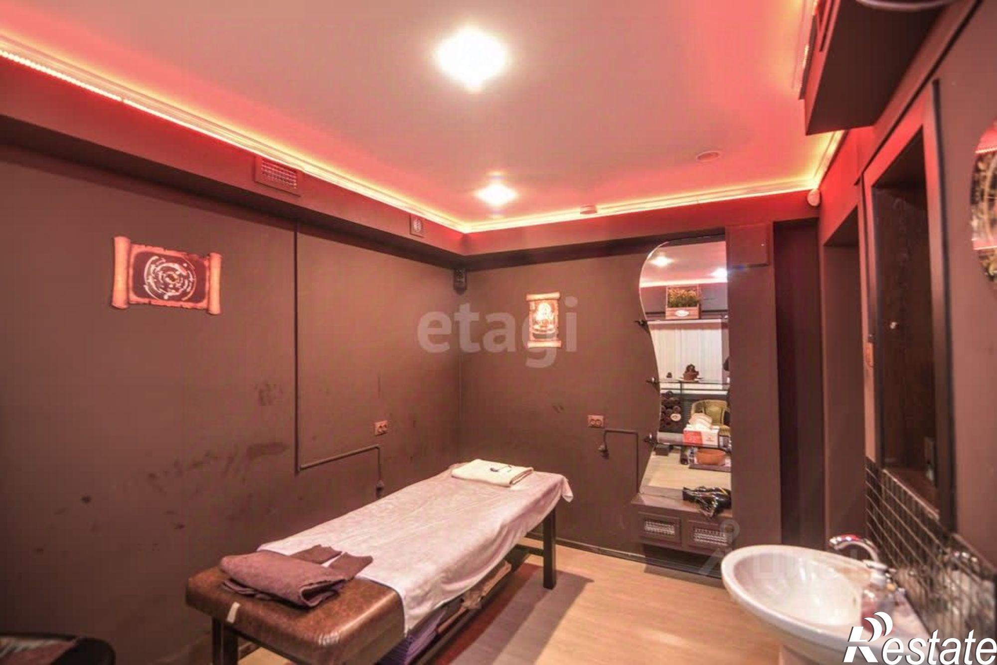 Купить офис, помещение под офис за 4 900 000 рублей на улица Горького, 64