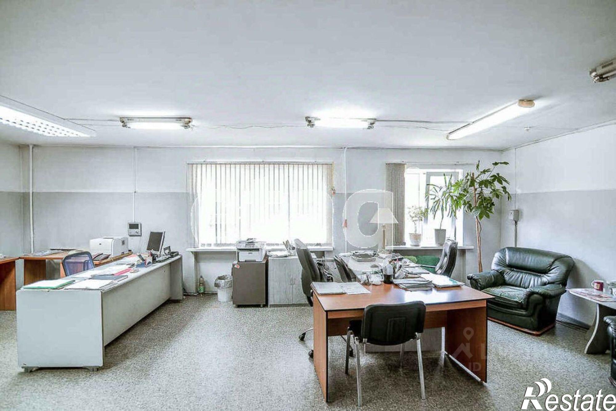 Купить офис, помещение под офис за 18 947 500 рублей на ул Тихоокеанская, 16А