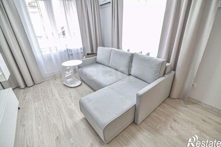 2-комн квартира улица Зимы, 3,  д. 3