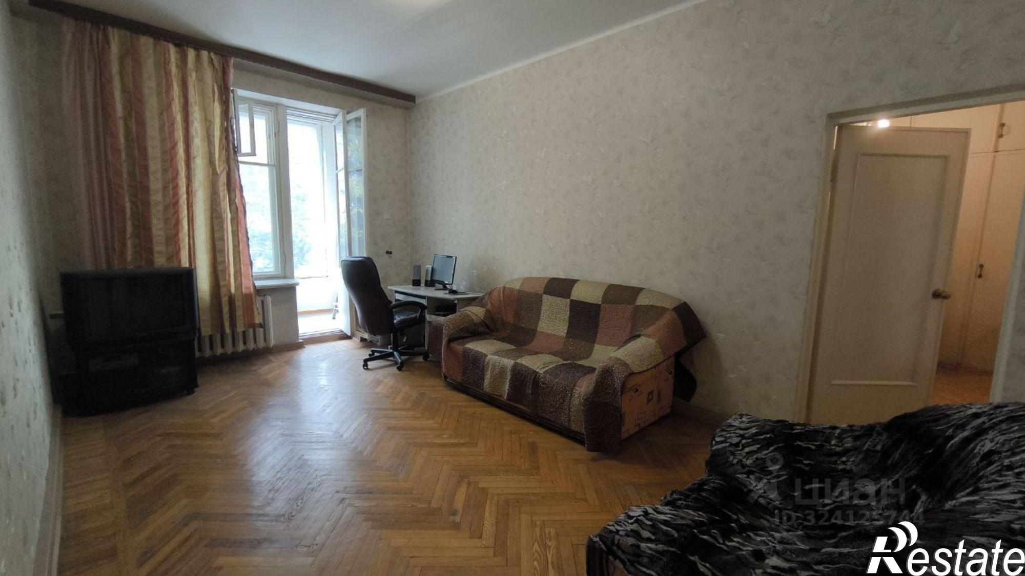 Купить квартиру за 30 000 000 рублей на Коммунистический пр-кт, 27