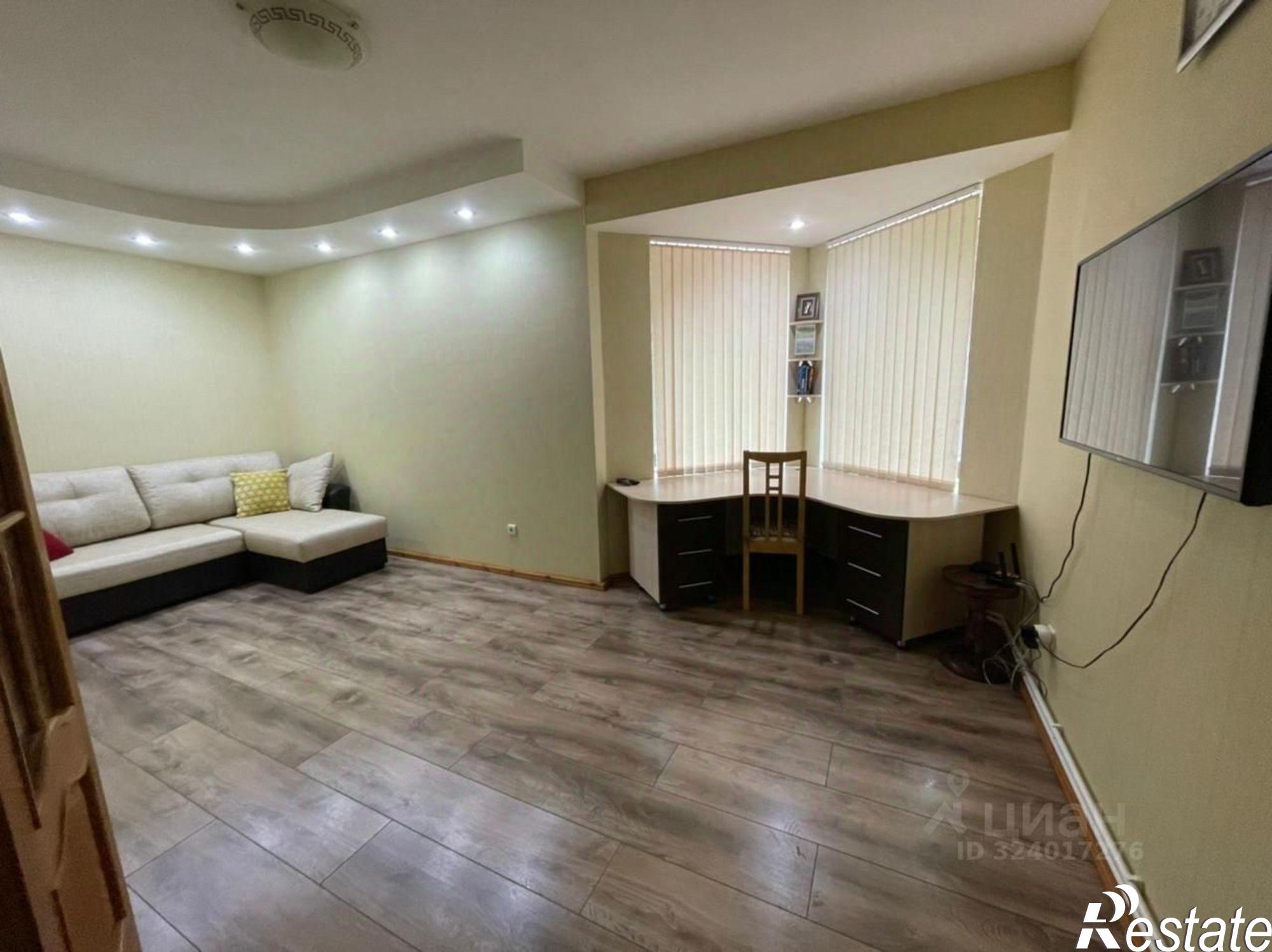 Сдать квартиру за 65 000 рублей на улица Антона Буюклы, 4