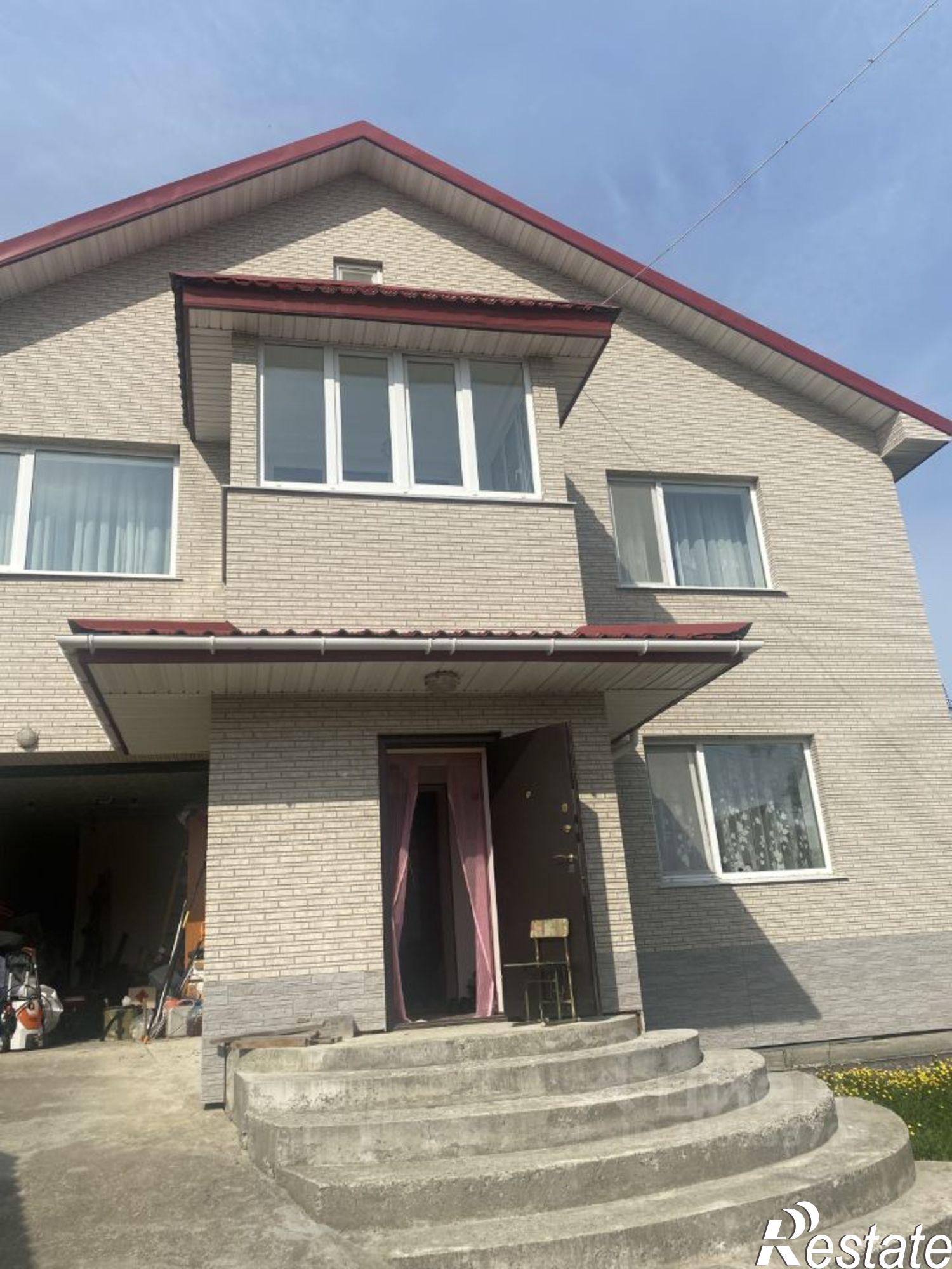 Сдать дачу, дом, коттедж за 180 000 рублей на Сиреневый переулок, 156