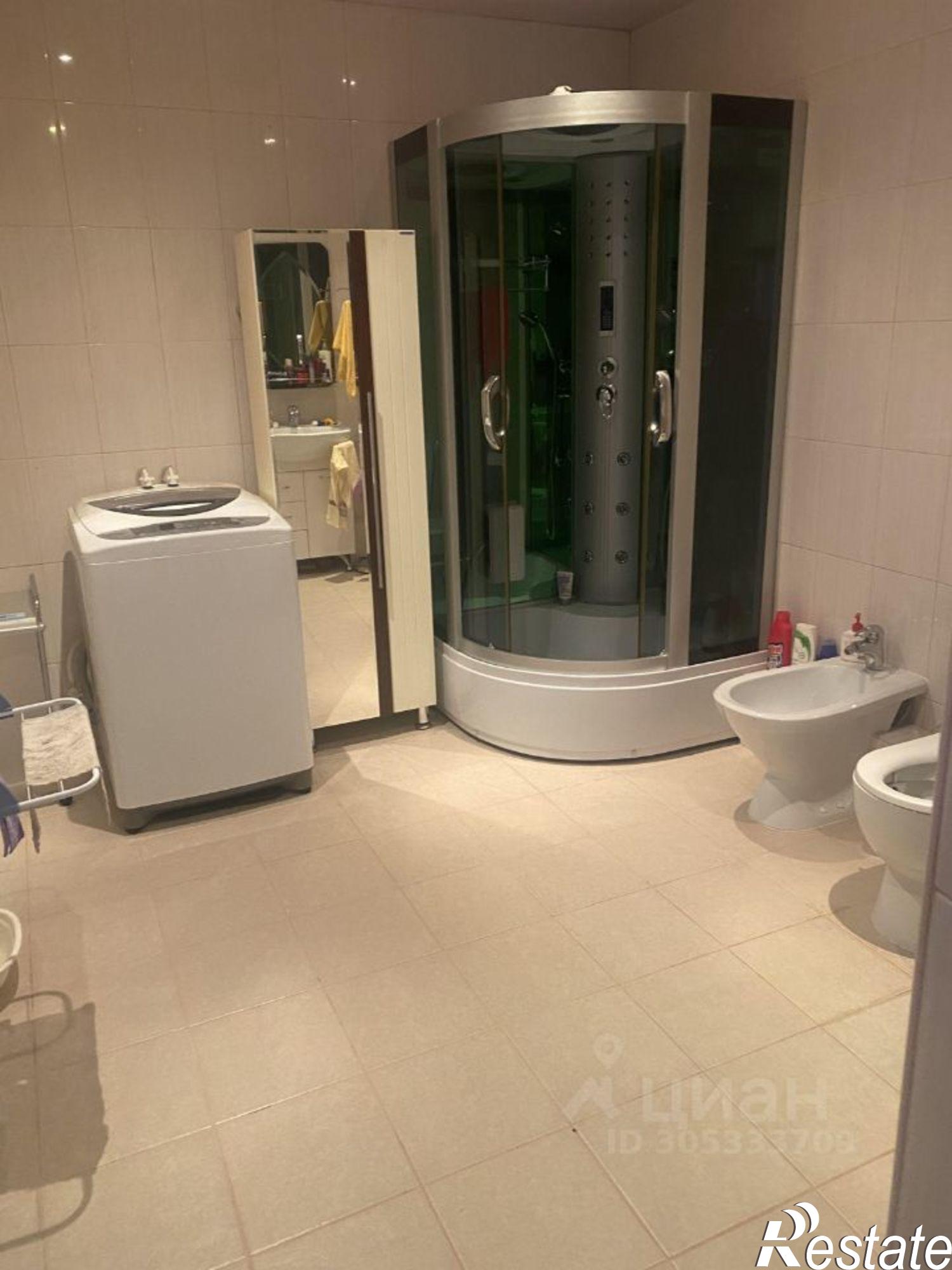 Сдать дачу, дом, коттедж за 180 000 рублей на Сиреневый переулок, 156