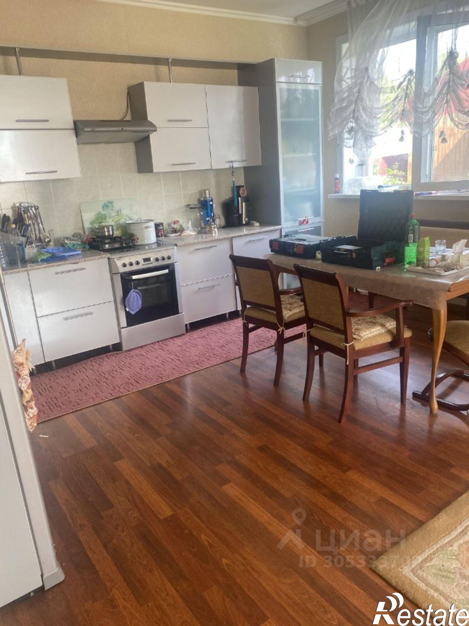 Сдать дачу, дом, коттедж за 180 000 рублей на Сиреневый переулок, 156