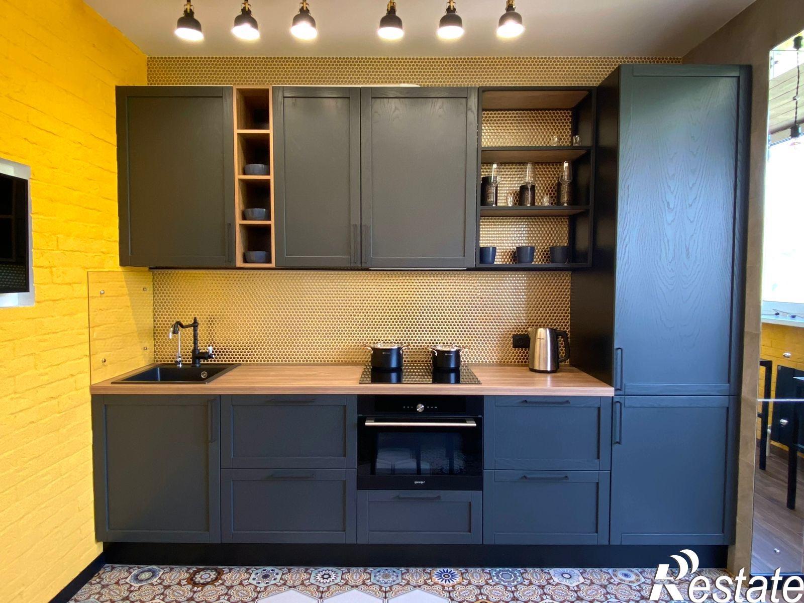 Сдать квартиру за 70 000 рублей на Больничная , 2