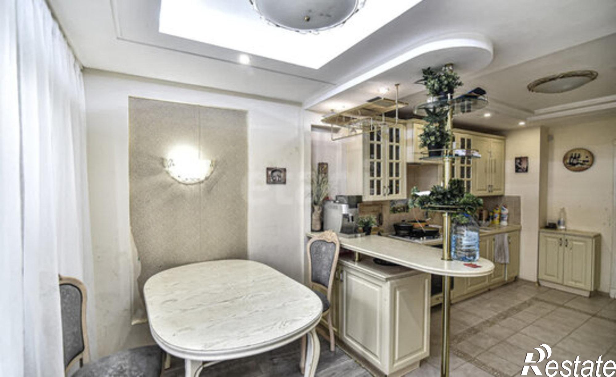 Купить квартиру за 18 000 000 рублей на проспект Победы, 10Б