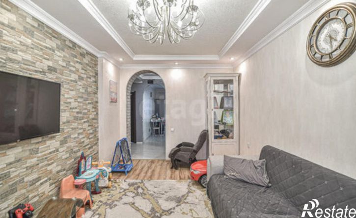 3-комн квартира ул Байкальская, 1,  д. 1