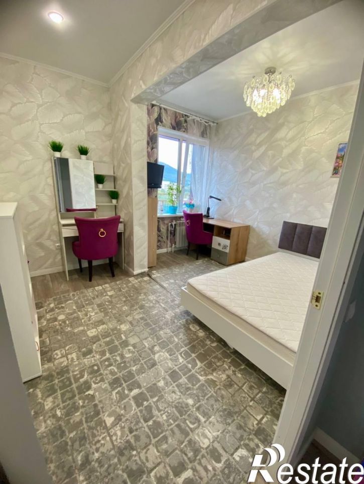 2-комн квартира ул. Курильская , 20/1